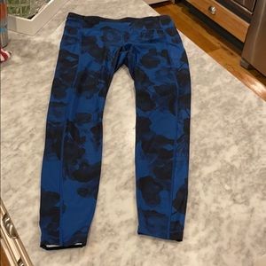 Floral navy and blue full length leggings.